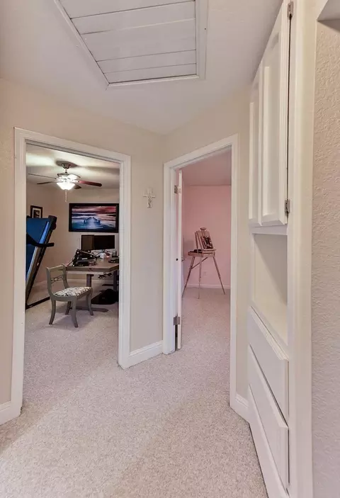 Entry Way - 1906 Peacock Dr, Turlock, CA 95382 photo 5 of 5
