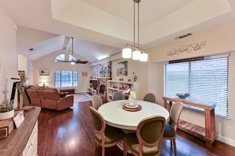 Dining - 1906 Peacock Dr, Turlock, CA 95382 photo 2 of 2
