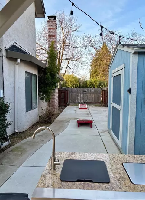 Exterior - 1906 Peacock Dr, Turlock, CA 95382 photo 11 of 24