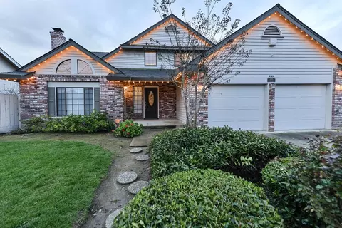 Exterior - 1906 Peacock Dr, Turlock, CA 95382 photo 23 of 24
