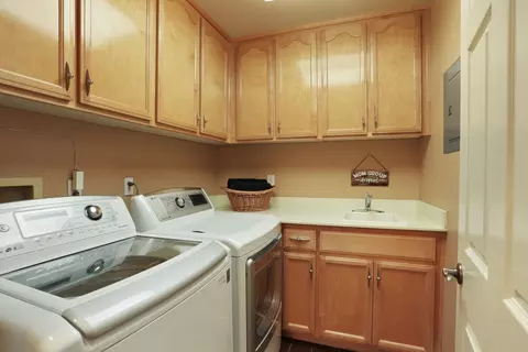 Other - 1033 Bear Pl, Tracy, CA 95304 photo 5 of 10