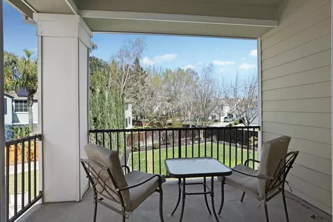Exterior - 1033 Bear Pl, Tracy, CA 95304 photo 11 of 12