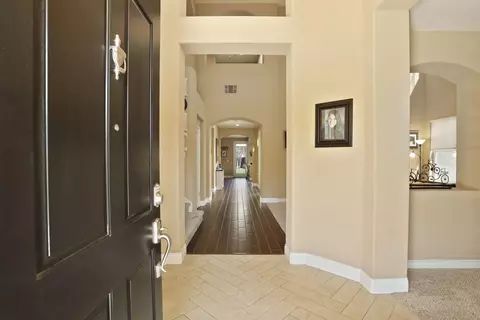 Entry Way - 1033 Bear Pl, Tracy, CA 95304 photo 1 of 8