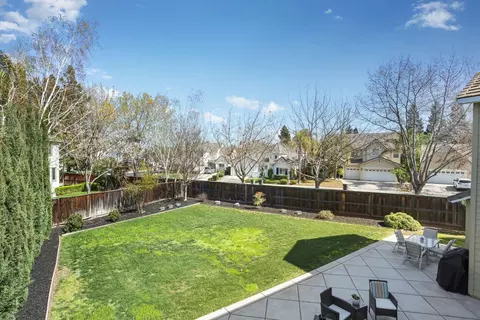 Exterior - 1033 Bear Pl, Tracy, CA 95304 photo 12 of 12
