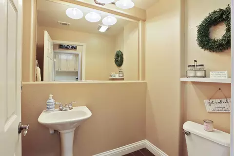 Other - 1033 Bear Pl, Tracy, CA 95304 photo 6 of 10