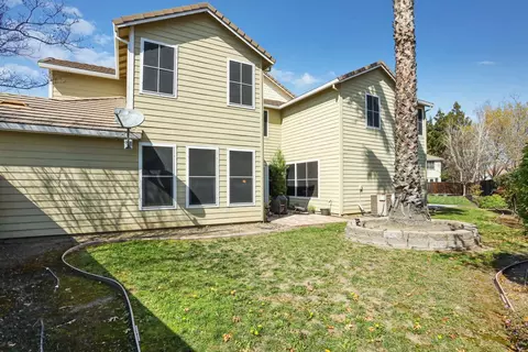 Exterior - 1033 Bear Pl, Tracy, CA 95304 photo 7 of 12