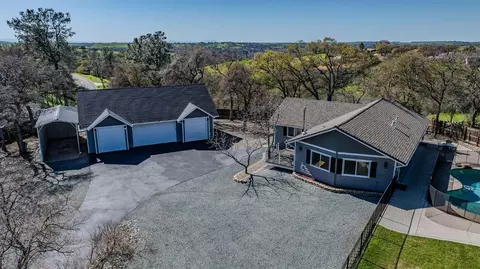 8820 Honda Ln, Valley Springs, CA 95252