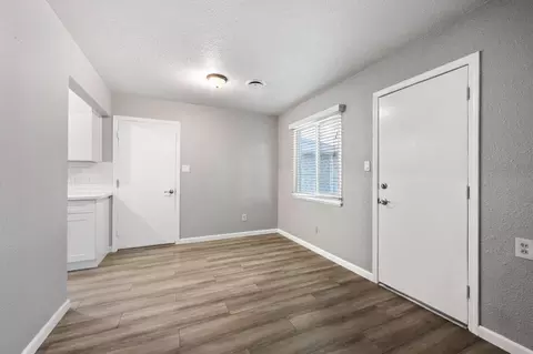 5060 Kahn St, Carmichael, CA 95608 photo 8
