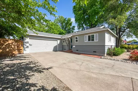 5060 Kahn St, Carmichael, CA 95608 photo 2