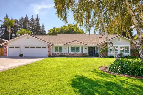 920 E Woodward, Manteca, CA 95337 photo 1