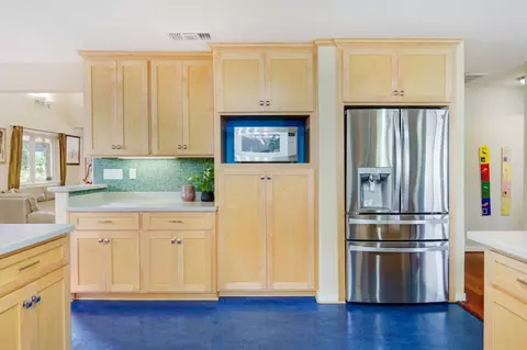 Kitchen - 2203 Bryce Ln, Davis, CA 95616 photo 2 of 4