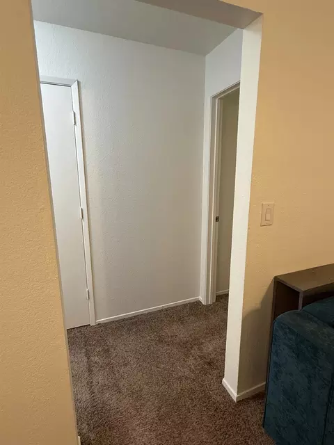Entry Way - 2400 Eilers Ln #1406, Lodi, CA 95242 photo 2 of 3