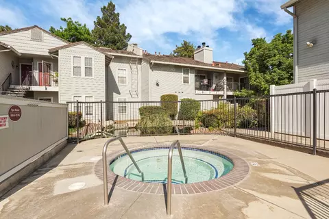 Exterior - 2400 Eilers Ln #1406, Lodi, CA 95242 photo 5 of 6
