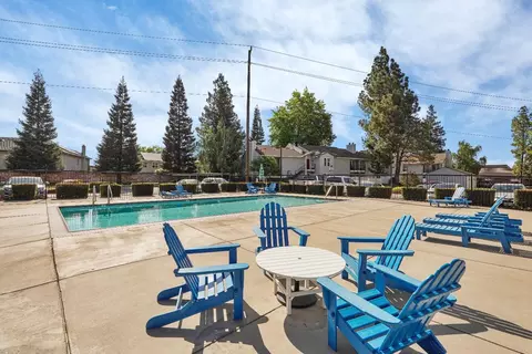 Exterior - 2400 Eilers Ln #1406, Lodi, CA 95242 photo 3 of 6