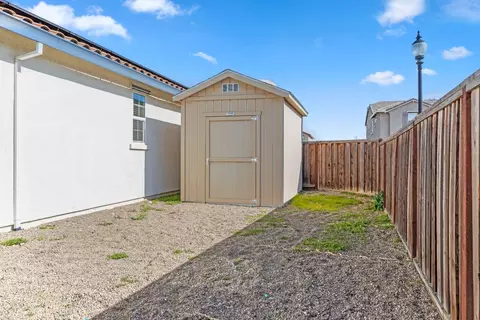 2085 Saffron Dr, Manteca, CA 95337 photo 40
