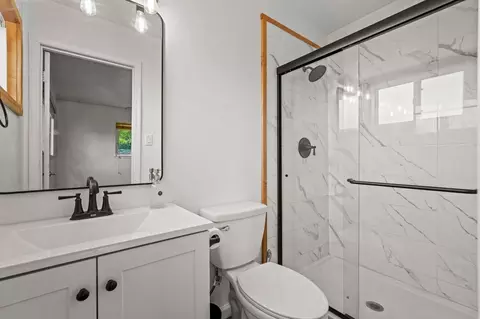 Bath - 3331 Taylor Rd, Loomis, CA 95650 photo 1 of 4
