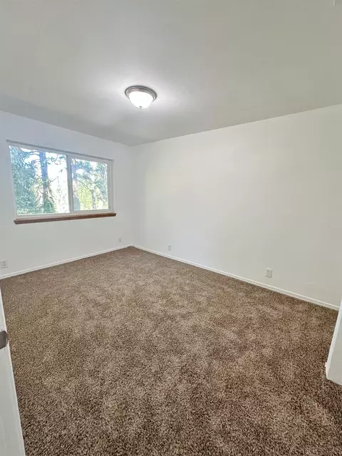 Bedroom - 6955 Ridgeway Dr, Pollock Pines, CA 95726 photo 3 of 3