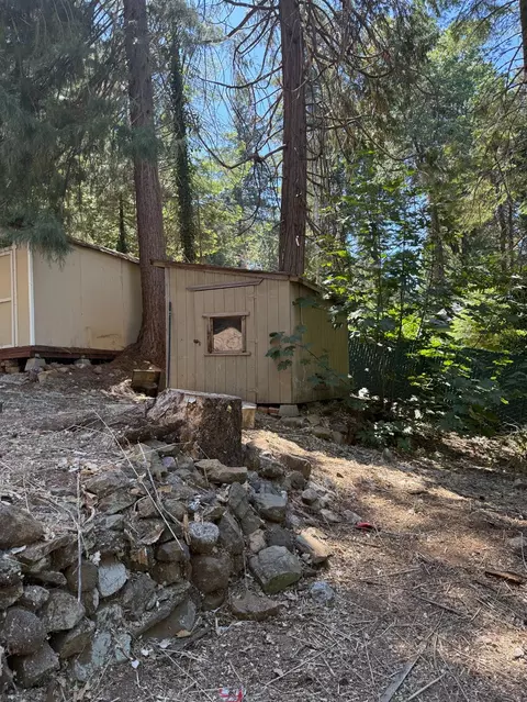 Exterior - 6955 Ridgeway Dr, Pollock Pines, CA 95726 photo 6 of 8