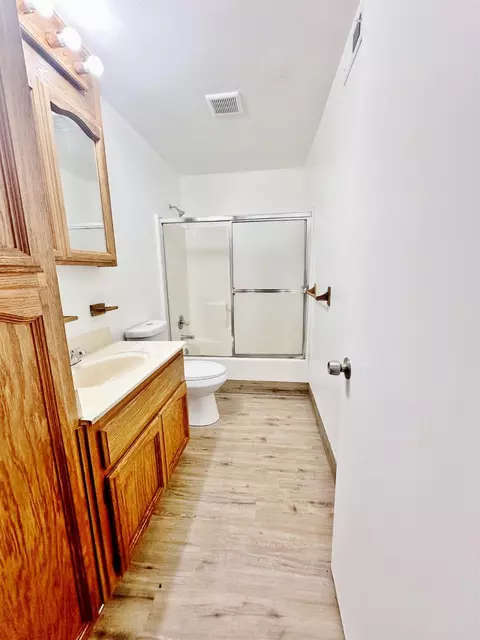 Bath - 6955 Ridgeway Dr, Pollock Pines, CA 95726 photo 1 of 1