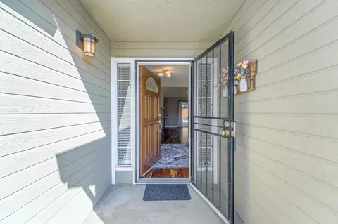 Entry Way - 2708 Nora Ln, Modesto, CA 95355 photo 1 of 3