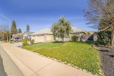Exterior - 2708 Nora Ln, Modesto, CA 95355 photo 2 of 14