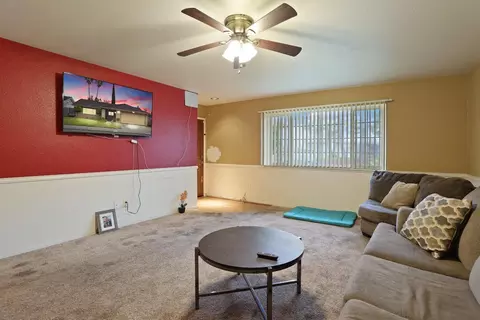 Living - 333 Donner Dr, Lodi, CA 95240 photo 1 of 2
