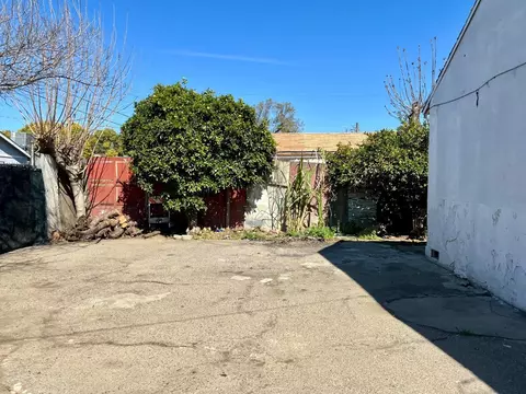 Exterior - 607 Kerr Ave, Modesto, CA 95354 photo 3 of 4