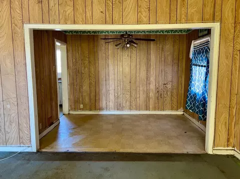 Living - 607 Kerr Ave, Modesto, CA 95354 photo 2 of 4