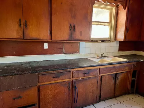 Kitchen - 607 Kerr Ave, Modesto, CA 95354 photo 2 of 2
