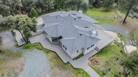 13901 Chestnut Ln, Sutter Creek, CA 95685 photo 3