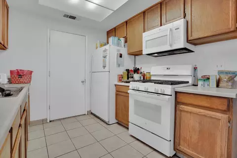 Kitchen - 405 J St, Modesto, CA 95351 photo 3 of 4