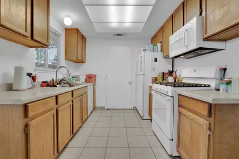 Kitchen - 405 J St, Modesto, CA 95351 photo 1 of 4