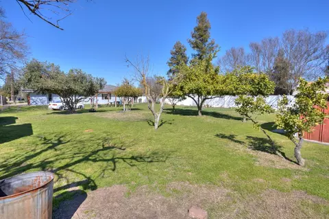 Exterior - 2106 Brier Rd, Turlock, CA 95380 photo 10 of 11