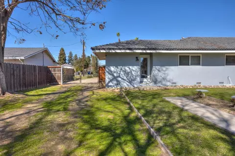 Exterior - 2106 Brier Rd, Turlock, CA 95380 photo 11 of 11
