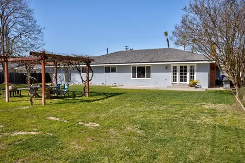 Exterior - 2106 Brier Rd, Turlock, CA 95380 photo 7 of 11