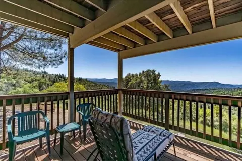 812 Laurel Ridge Ct, Murphys, CA 95247 photo 4