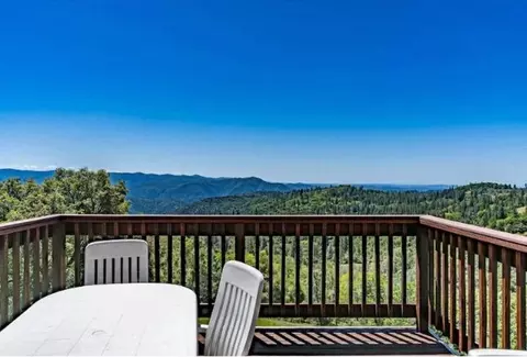 812 Laurel Ridge Ct, Murphys, CA 95247 photo 2