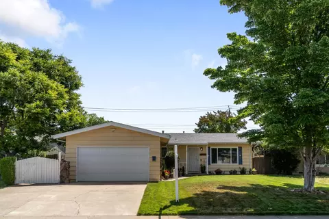9347 Mark St, Elk Grove, CA 95624