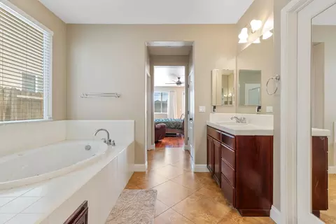 2424 Ventana View Way, Modesto, CA 95355 photo 21