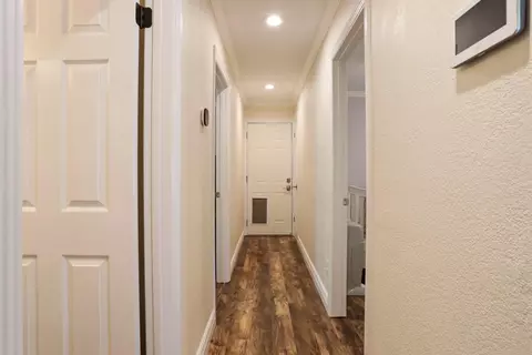 Entry Way - 1060 Rainier Ct, Tracy, CA 95376 photo 3 of 3