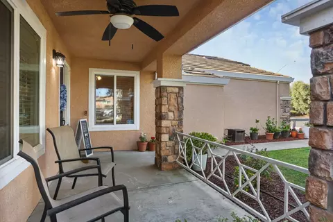 Exterior - 1060 Rainier Ct, Tracy, CA 95376 photo 5 of 11
