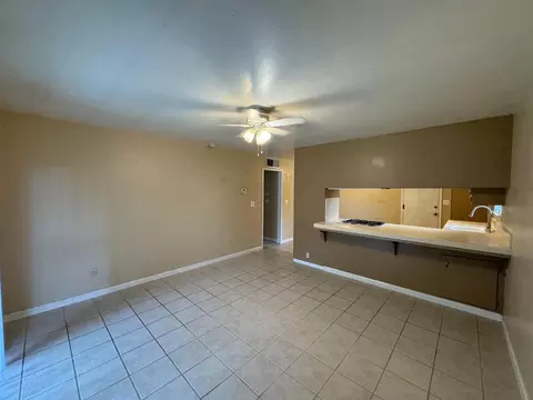 Living - 3320 Ocotillo Way, Modesto, CA 95355 photo 4 of 4