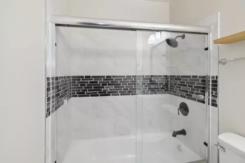Bath - 6023 Via Casitas, Carmichael, CA 95608 photo 6 of 6
