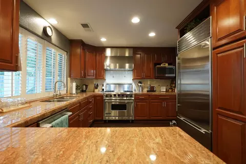Kitchen - 2005 Independence Dr, Turlock, CA 95382 photo 2 of 2