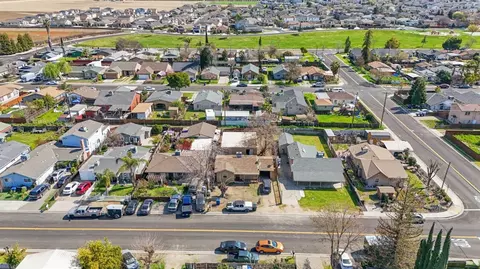 5232 9th St, Keyes, CA 95328 photo 2