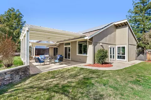 Exterior - 2724 Concord Ave, Davis, CA 95618 photo 7 of 9