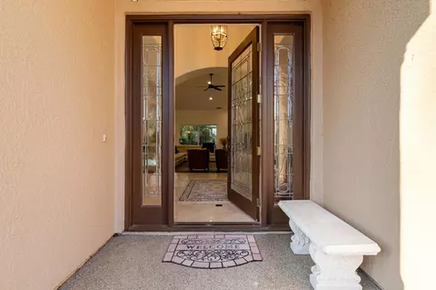 6731 Steele Oak Ln, Carmichael, CA 95608 photo 2