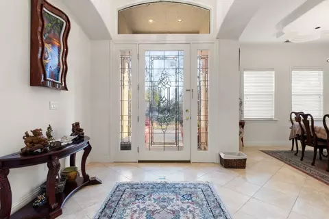 6731 Steele Oak Ln, Carmichael, CA 95608 photo 3