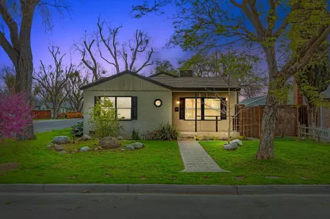 Exterior - 216 Rowland Ave, Modesto, CA 95354 photo 1 of 9