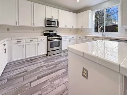 898 Devonshire Ln, Lincoln, CA 95648 photo 11